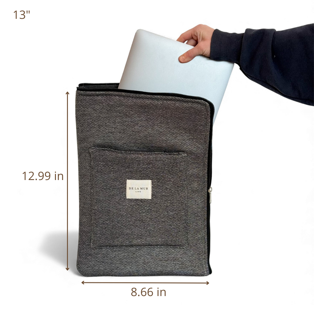 DE LA MUR Sinay laptop bag dimensions diagram, 13 inch size in inches