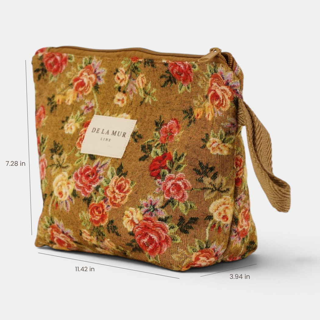 DE LA MUR Esme floral makeup bag, three-quarter view with 11.42x7.28x3.94 in dimensions