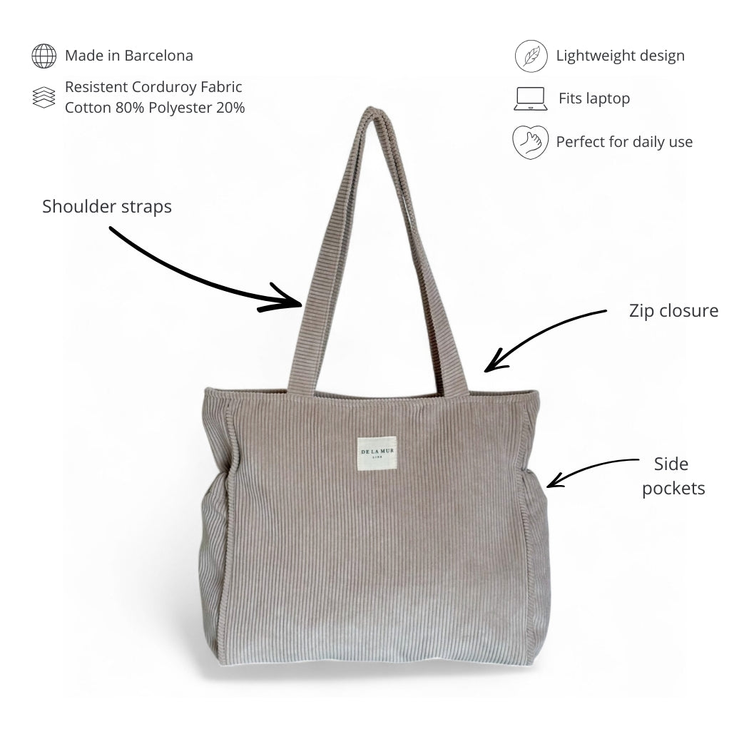 DE LA MUR beige corduroy tote bag features: straps, zip closure and side pockets
