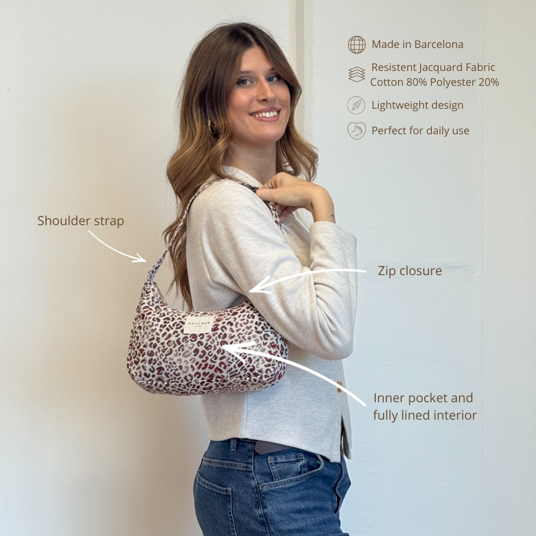 Model with DE LA MUR Talco shoulder bag, features and fabric infographic