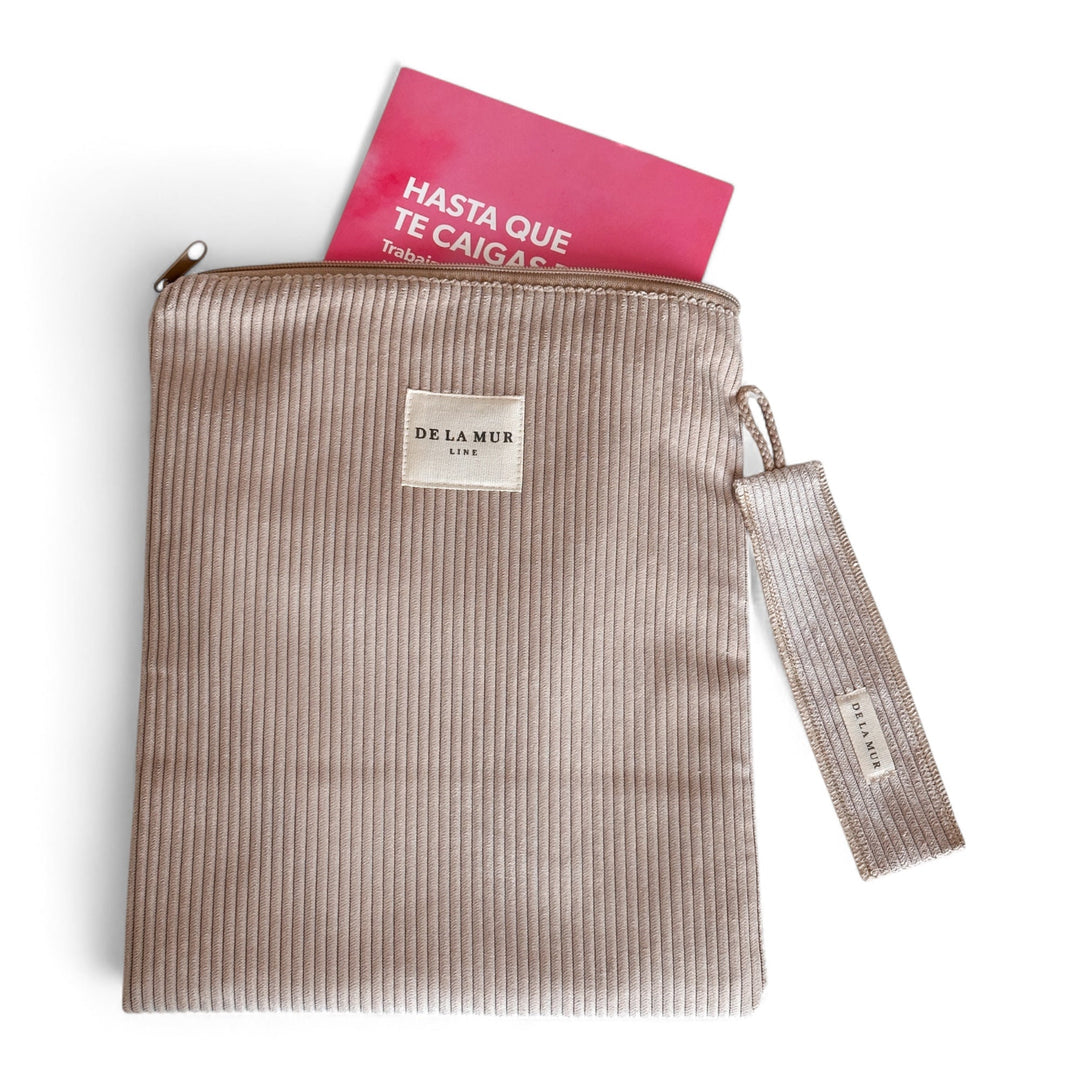 Couverture de livre Tofe + livre cadeau Stitch