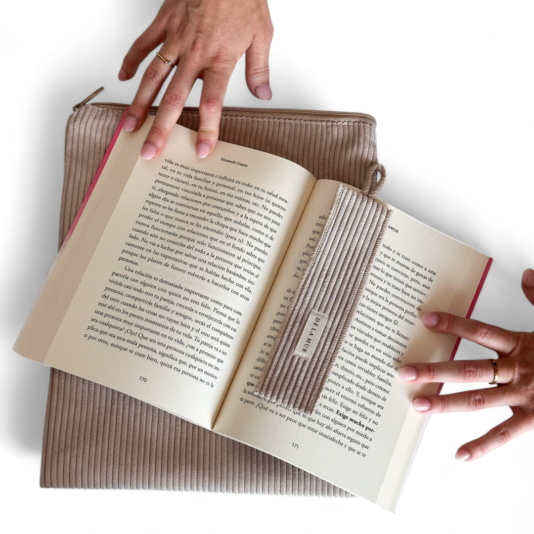 Couverture de livre Tofe + livre cadeau Stitch