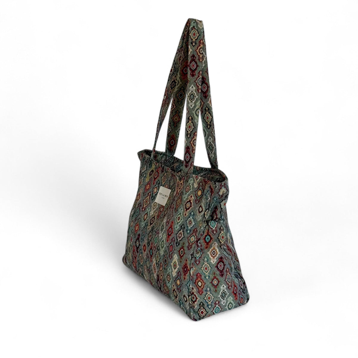DE LA MUR Trigo geometric jacquard tote bag, three-quarter side view