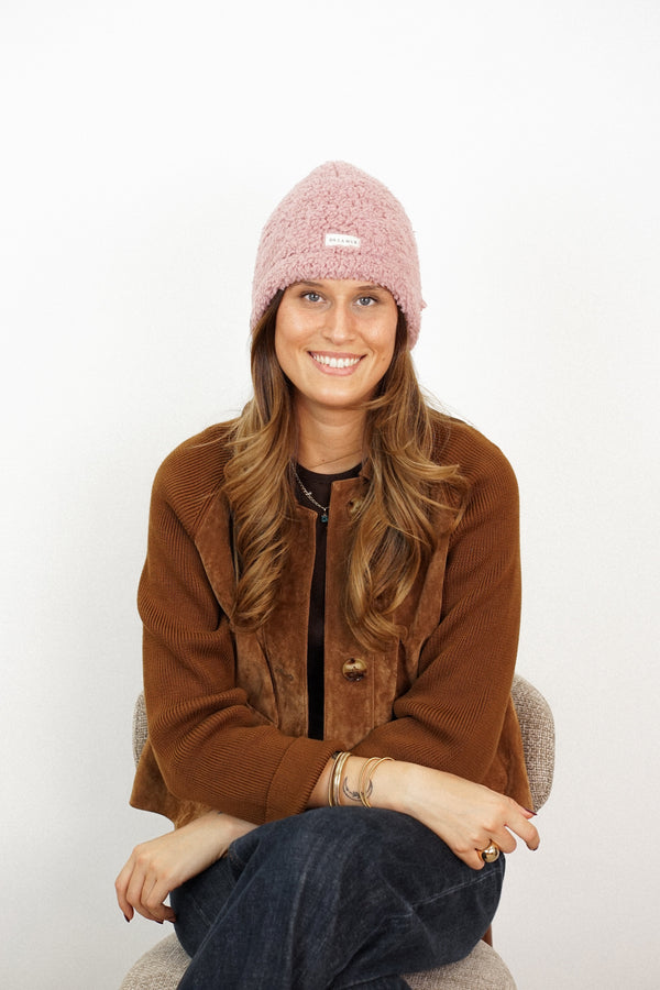 DE LA MUR Pink sherpa beanie (Kalt), front view