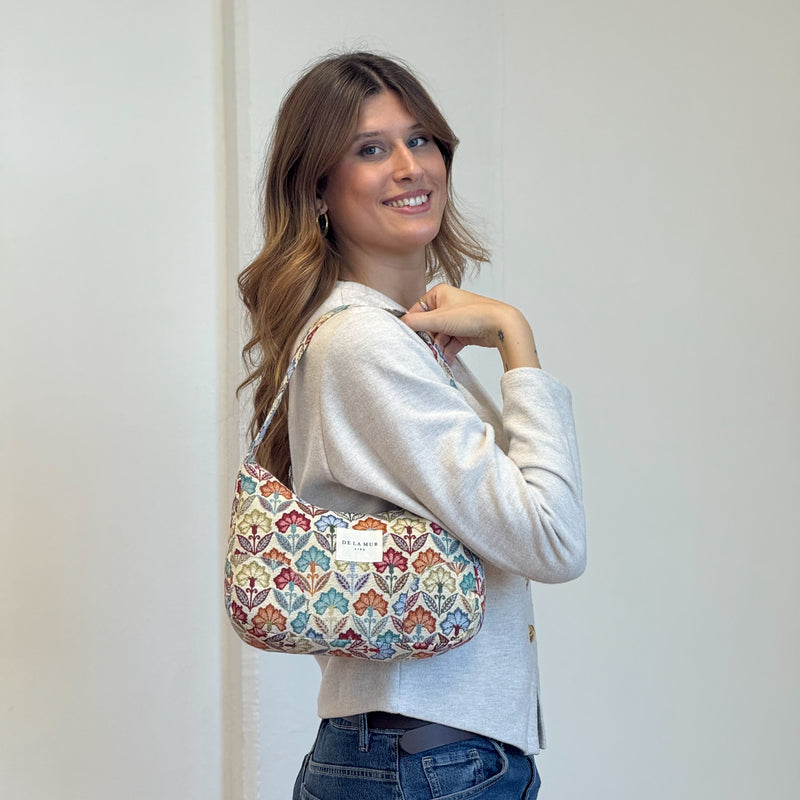Model with the DE LA MUR Floral Jacquard Shoulder Bag – Multicolor (Flora)