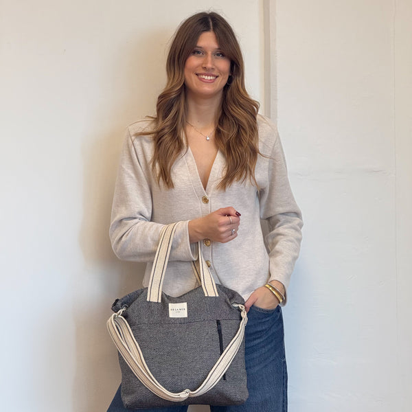 Model with the DE LA MUR Geometric Jacquard Large Handbag – Navy & Cream (Sinay)