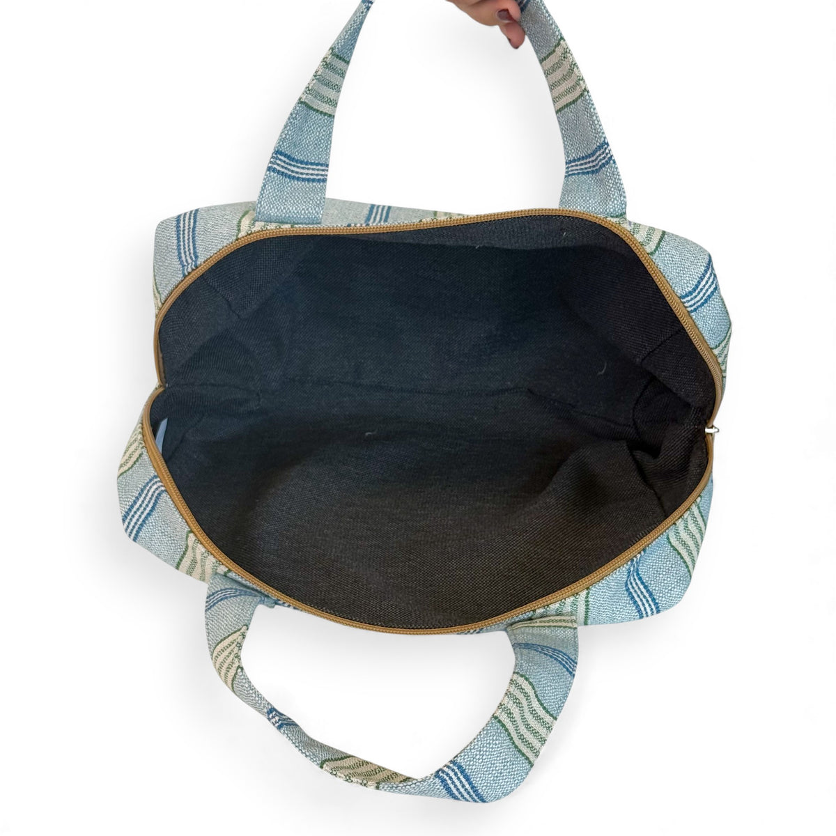 Open DE LA MUR Cata extra large bag showing the dark lined interior